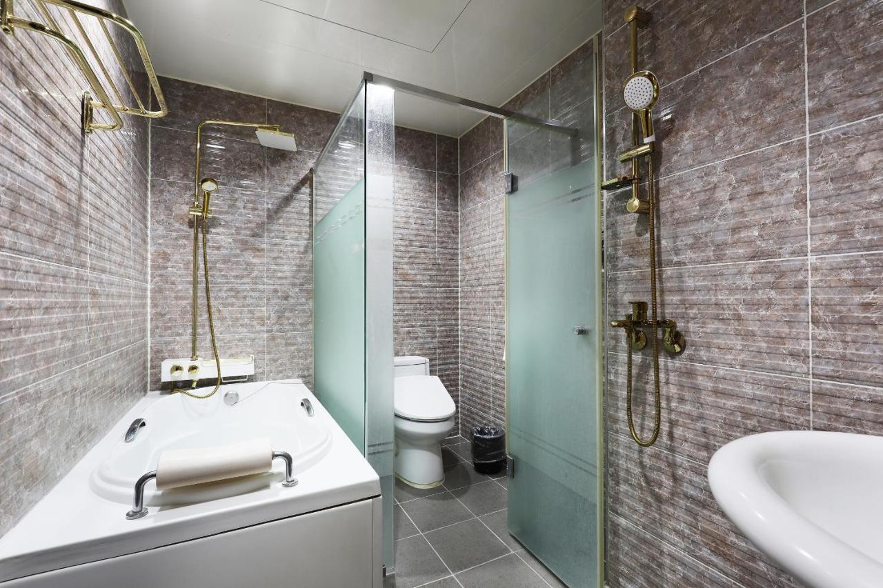 Bellino Hotel Буан Екстериор снимка