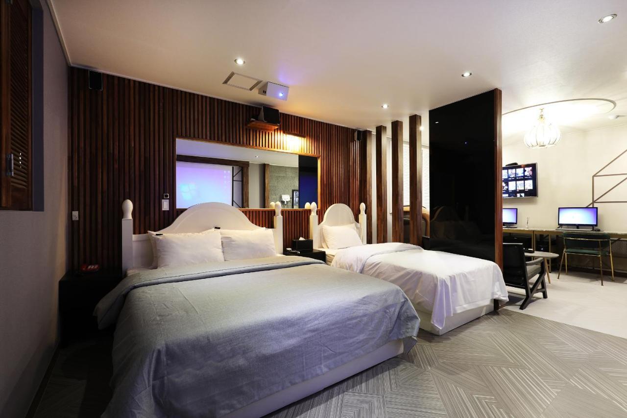 Bellino Hotel Буан Екстериор снимка