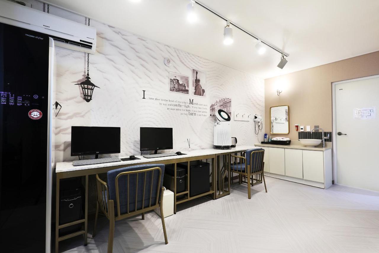 Bellino Hotel Буан Екстериор снимка