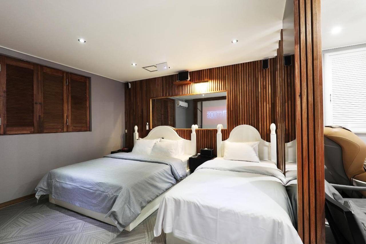 Bellino Hotel Буан Екстериор снимка